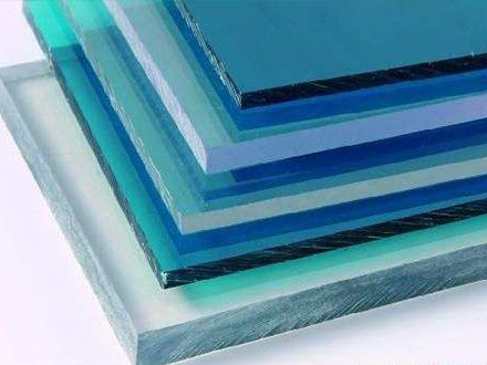 PC耐力板与钢化玻璃哪种材质好？